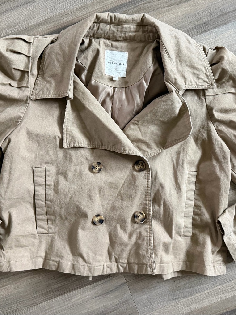 Cropped Trench Coat in Light Beige by Avec Les Filles